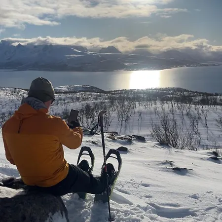 Loftsleilighet Med Balkong Og Fin Utsikt Lägenhet Grytting